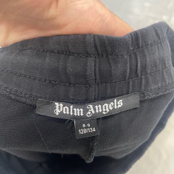 Palm Angels Kids logo-print track shorts MSRP
$258+ size 8-9 - Picture 3 of 4